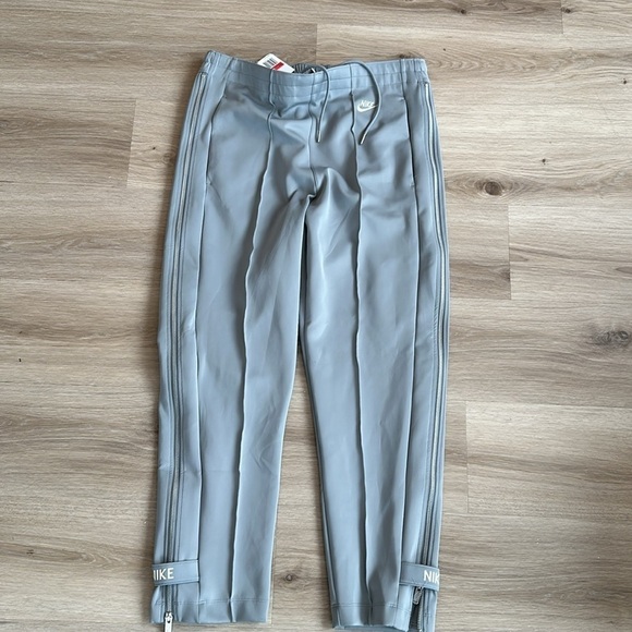 Mens
Nike Circa Pant Particle Grey size large - Picture 12 of 16